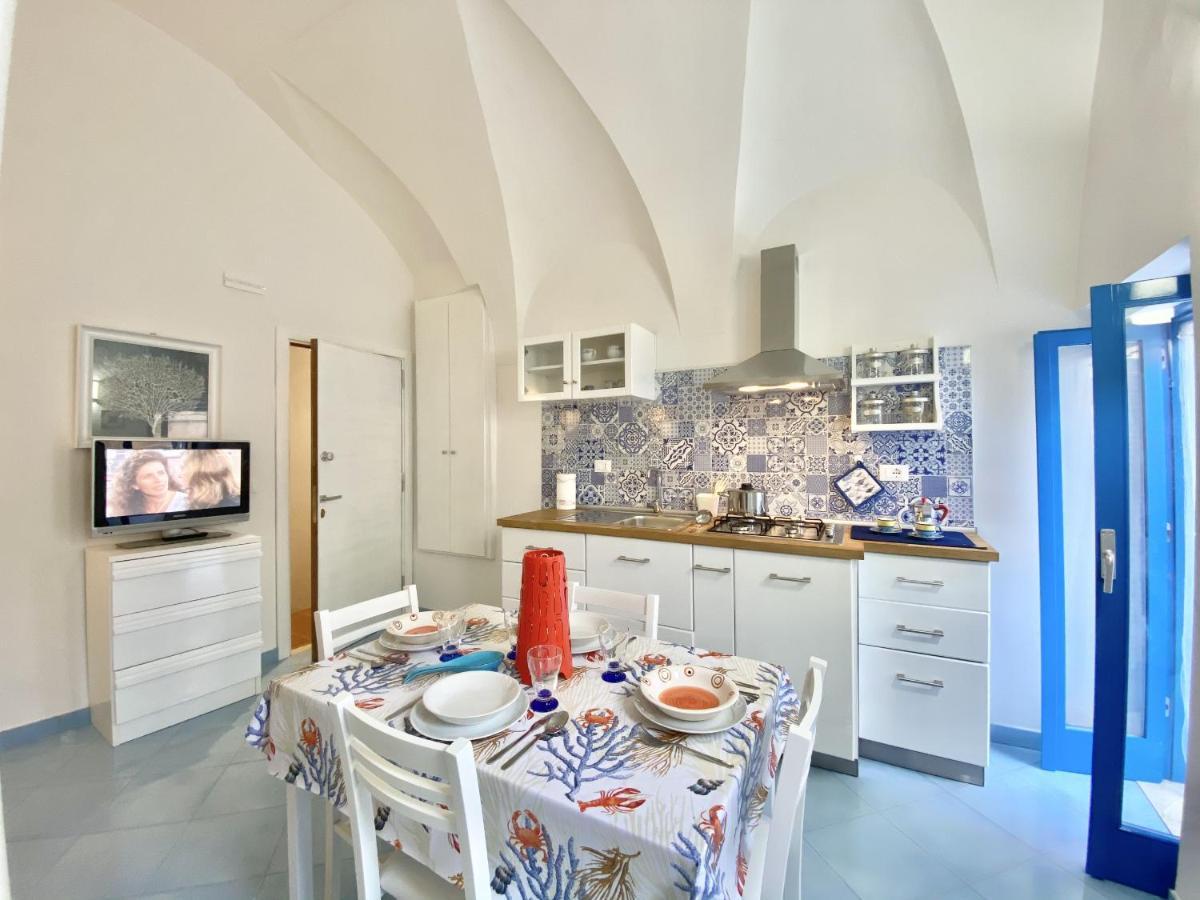 Holidaycasa Teresa - Monolocale Nel Cuore Del Cent Sperlonga Eksteriør bilde