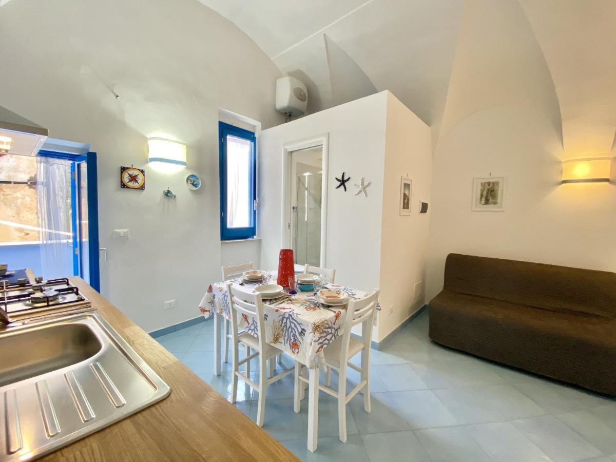 Holidaycasa Teresa - Monolocale Nel Cuore Del Cent Sperlonga Eksteriør bilde